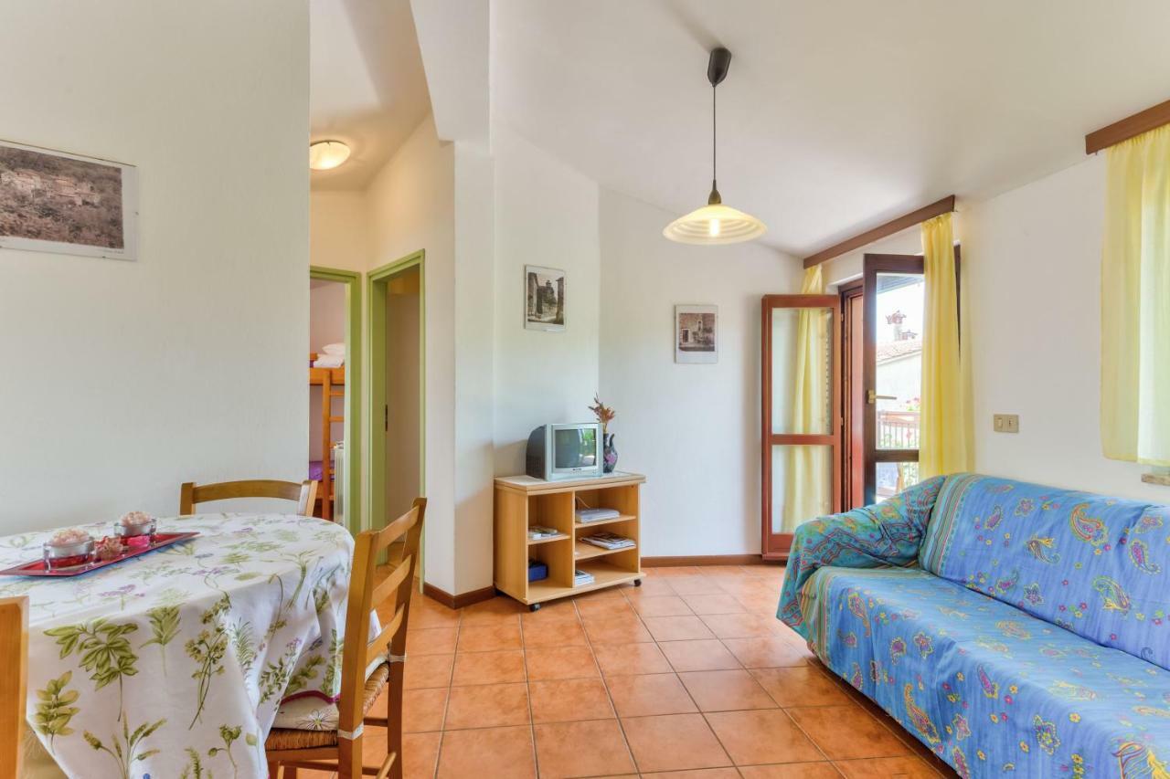Apartments Redenta Tar-Vabriga المظهر الخارجي الصورة