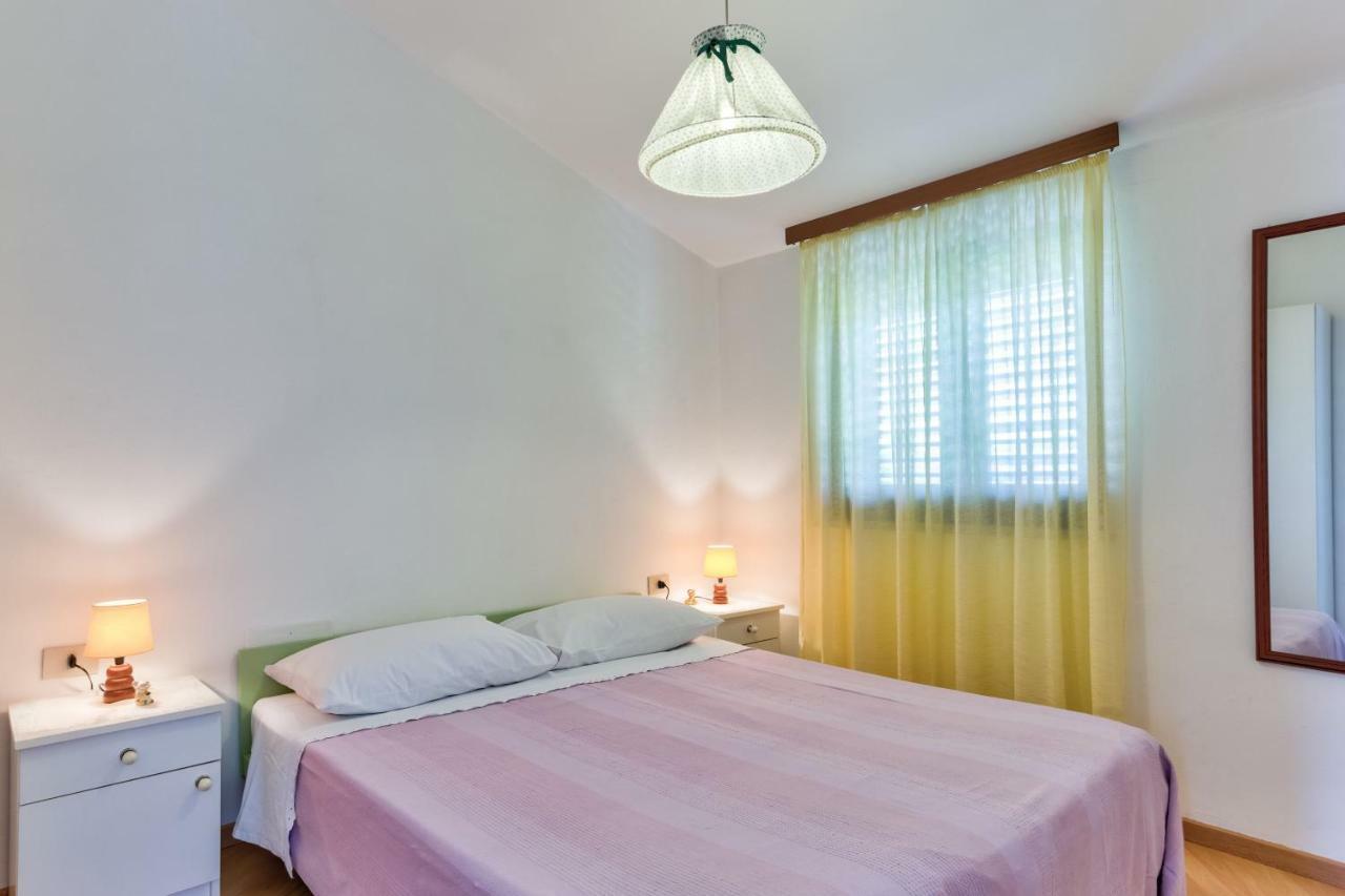 Apartments Redenta Tar-Vabriga المظهر الخارجي الصورة